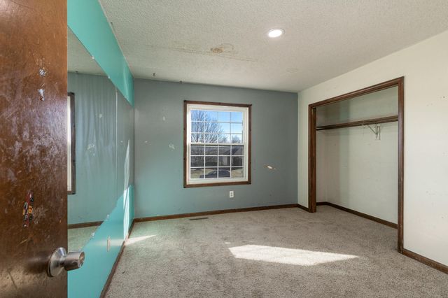 3859 S Cottage Avenue, Springfield, MO 65807