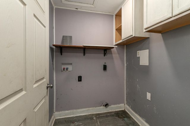 3859 S Cottage Avenue, Springfield, MO 65807