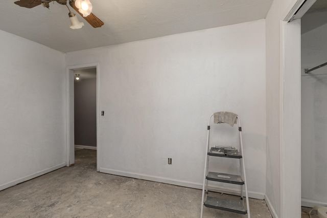 3859 S Cottage Avenue, Springfield, MO 65807