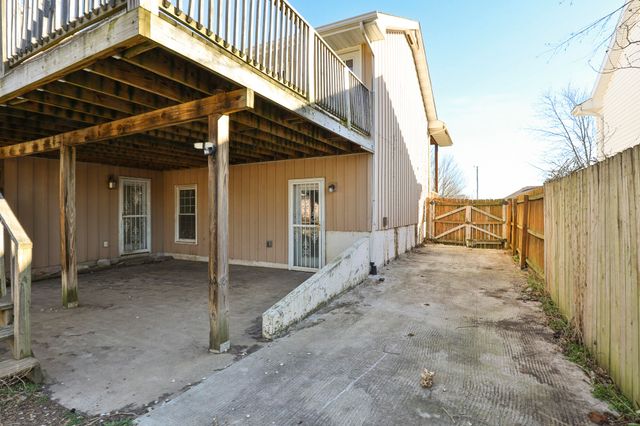 3859 S Cottage Avenue, Springfield, MO 65807