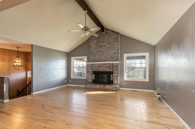 3859 S Cottage Avenue, Springfield, MO 65807