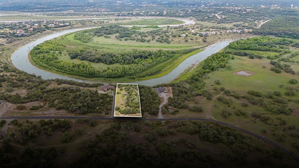 293 River Cliff PL, Spring Branch, TX 78070