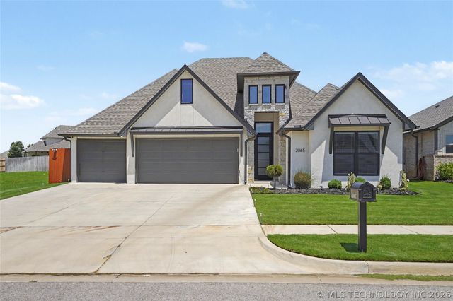 2065 E 136th Place S, Bixby, OK 74008