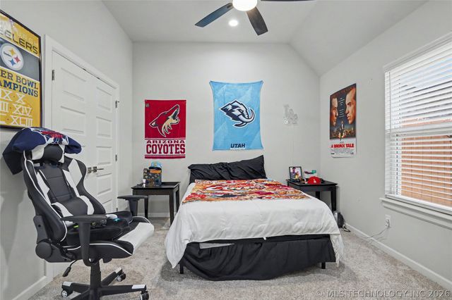 2065 E 136th Place S, Bixby, OK 74008