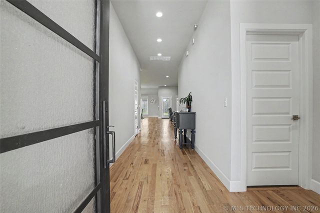 2065 E 136th Place S, Bixby, OK 74008