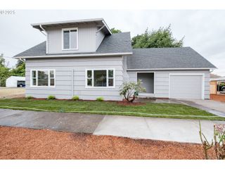 340 MOORE St, Harrisburg, OR 97446