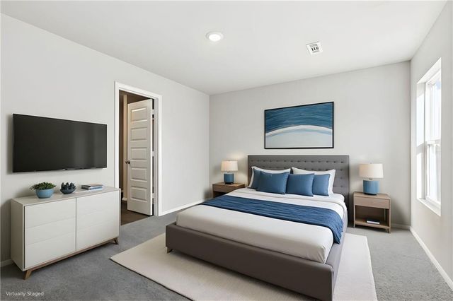 466 Rock Creek Drive, Tonganoxie, KS 66086