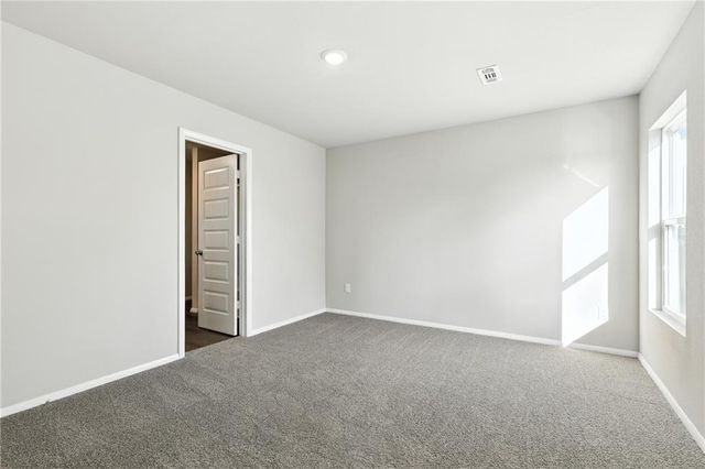 466 Rock Creek Drive, Tonganoxie, KS 66086