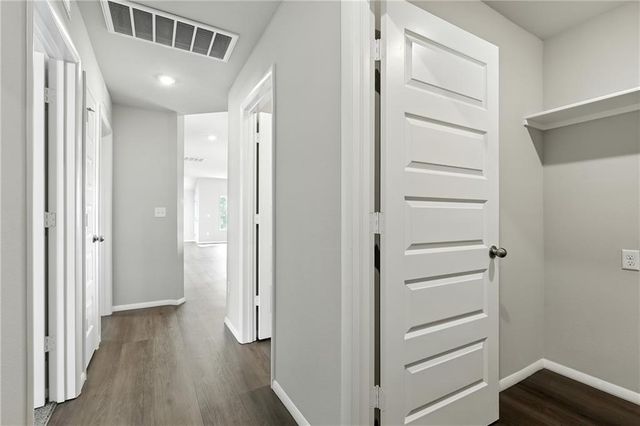 466 Rock Creek Drive, Tonganoxie, KS 66086