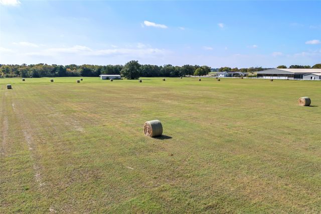 000 Friendship Road, Pilot Point, TX 76258