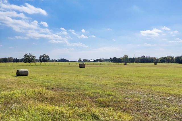 000 Friendship Road, Pilot Point, TX 76258