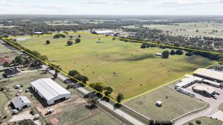 000 Friendship Road, Pilot Point, TX 76258