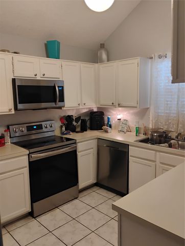 712 Atteberry Lane, Lancaster, TX 75146