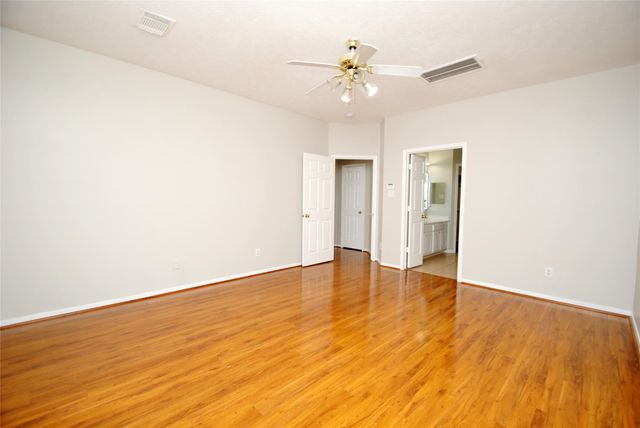 1115 Oxford Mills Lane, Sugar Land, TX 77479