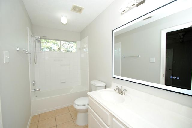 1115 Oxford Mills Lane, Sugar Land, TX 77479