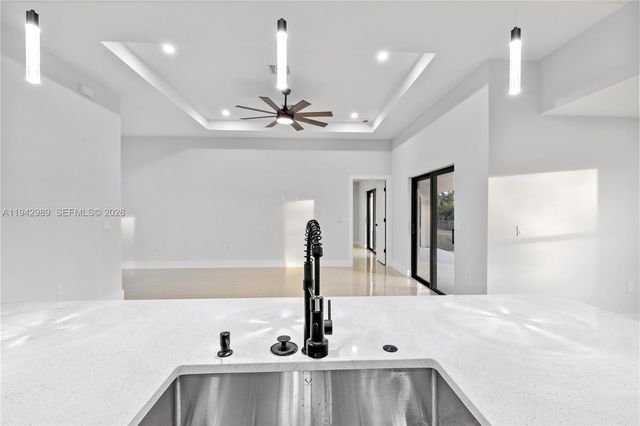 456 Mercedes CT, Lehigh Acres, FL 33972