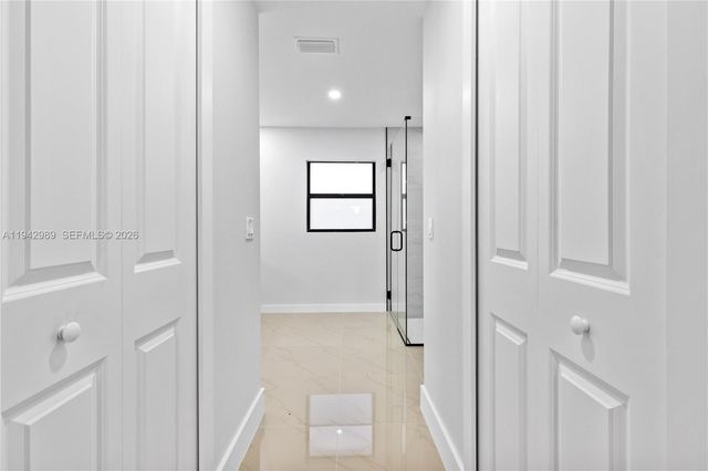 456 Mercedes CT, Lehigh Acres, FL 33972