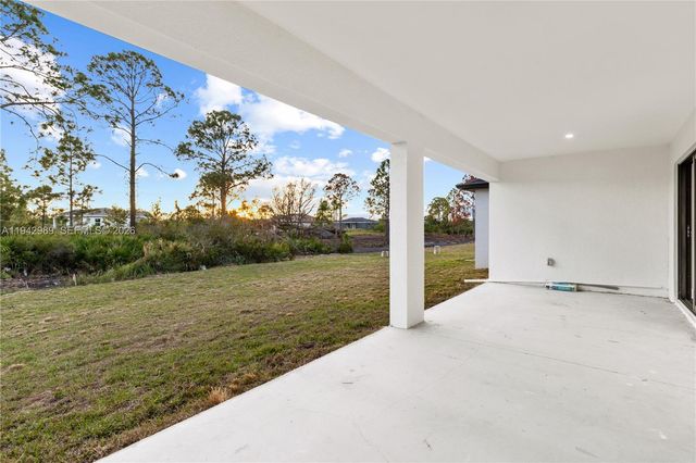 456 Mercedes CT, Lehigh Acres, FL 33972