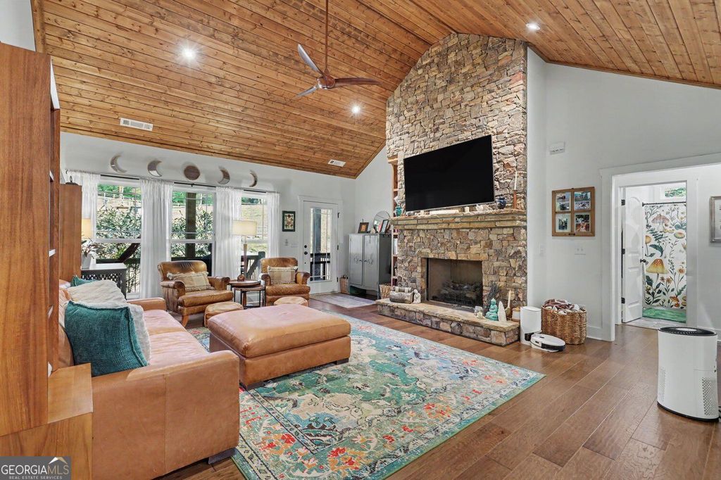 28 Peach Orchard Way, Tiger, GA 30576 — photo 3