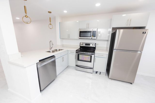 8939 NW 23rd Street, Coral Springs, FL 33065