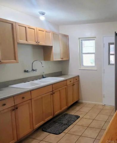 6001-3-5 Horton Dr, La Mesa, CA 91942
