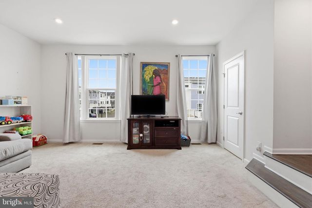 115 DRAGON DR, Lansdale, PA 19446