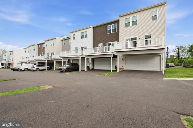 115 DRAGON DR, Lansdale, PA 19446
