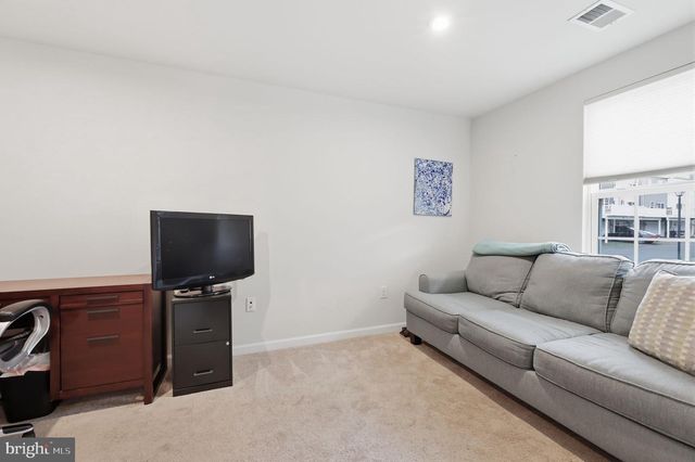 115 DRAGON DR, Lansdale, PA 19446