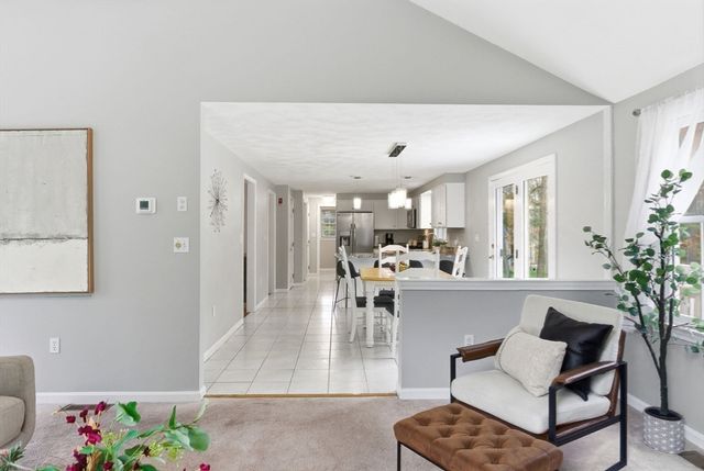 6 Kristyn Ln, North Reading, MA 01864