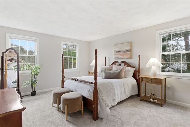 6 Kristyn Ln, North Reading, MA 01864
