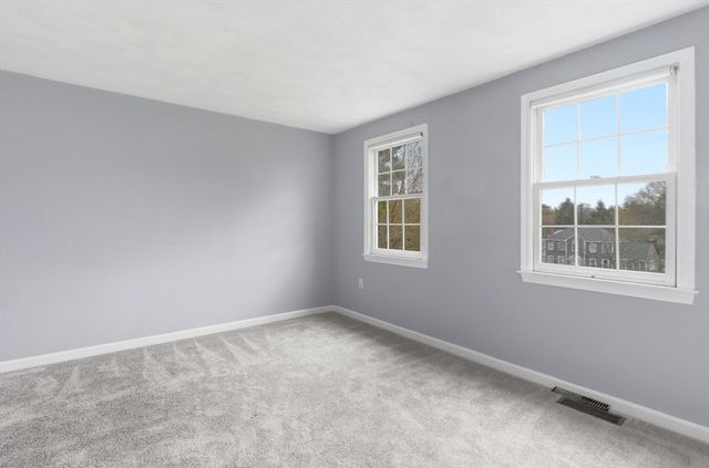 6 Kristyn Ln, North Reading, MA 01864