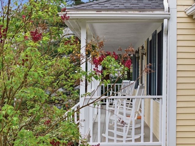 6 Kristyn Ln, North Reading, MA 01864