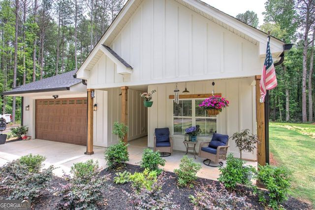 4142 Lovvorn Road, Carrollton, GA 30117