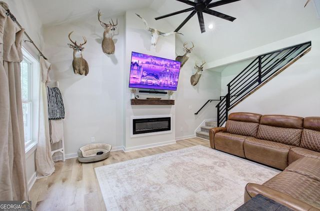 4142 Lovvorn Road, Carrollton, GA 30117