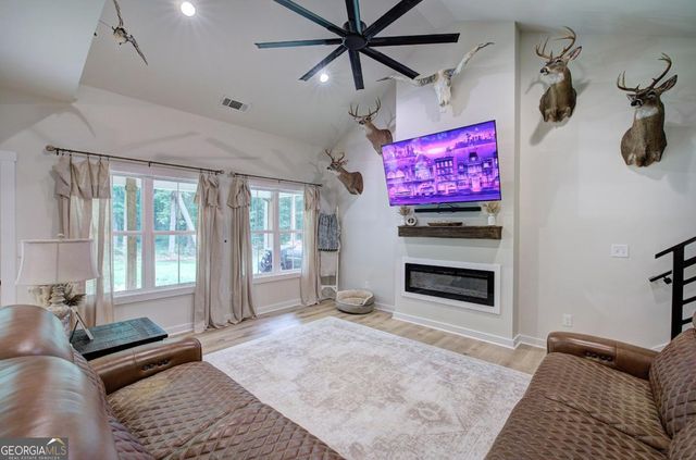 4142 Lovvorn Road, Carrollton, GA 30117