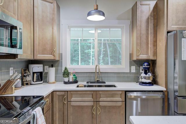 4142 Lovvorn Road, Carrollton, GA 30117