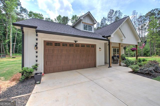 4142 Lovvorn Road, Carrollton, GA 30117