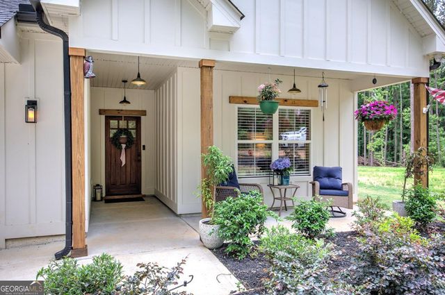 4142 Lovvorn Road, Carrollton, GA 30117