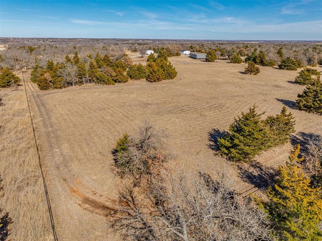 9180 S Santa Fe Road, Guthrie, OK 73044