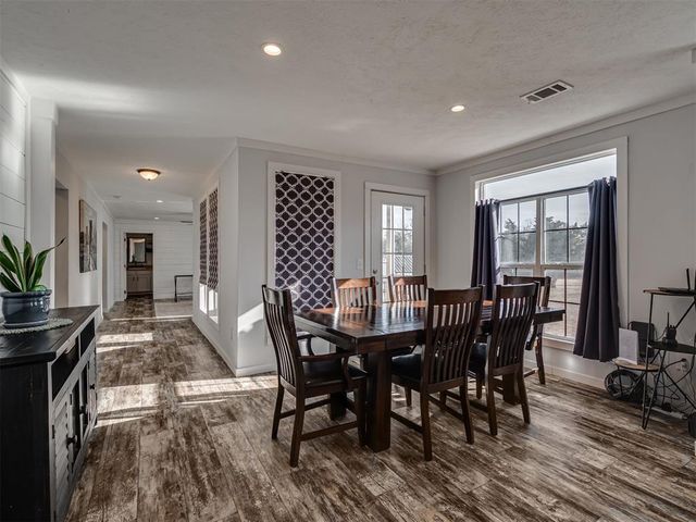 9180 S Santa Fe Road, Guthrie, OK 73044