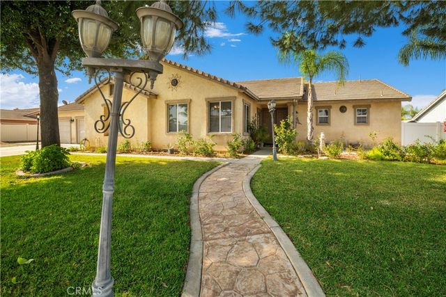 805 Limousin Street, Perris, CA 92571