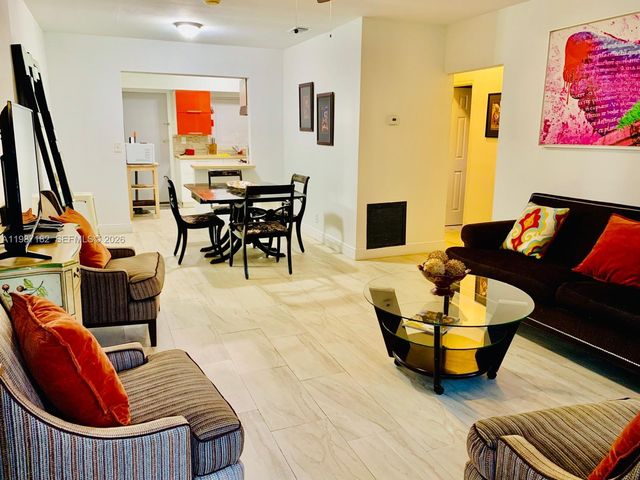 2 NE 45th St, Miami, FL 33137