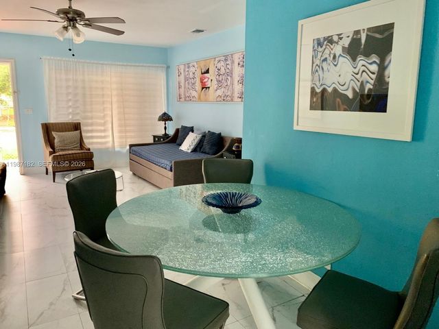 2 NE 45th St, Miami, FL 33137