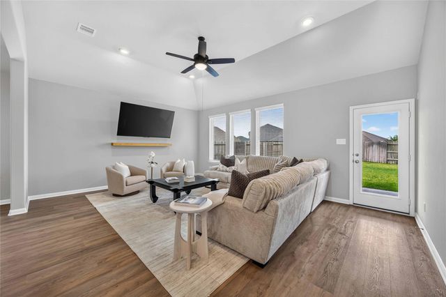 19319 Palfrey Prairie Trail, Tomball, TX 77377
