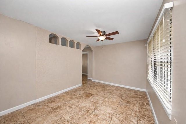 2914 Dragonwick Drive, Houston, TX 77045