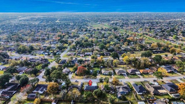 2914 Dragonwick Drive, Houston, TX 77045