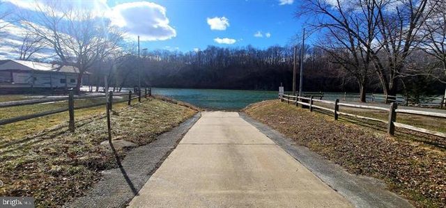 BLOCK 47 LOT 14 JELLYSTONE AVE, Falling Waters, WV 25419