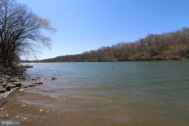 BLOCK 47 LOT 14 JELLYSTONE AVE, Falling Waters, WV 25419