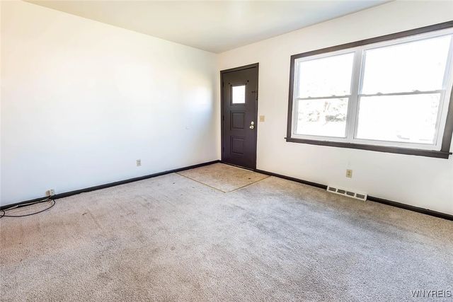 111 Sunshine Drive, Amherst, NY 14222