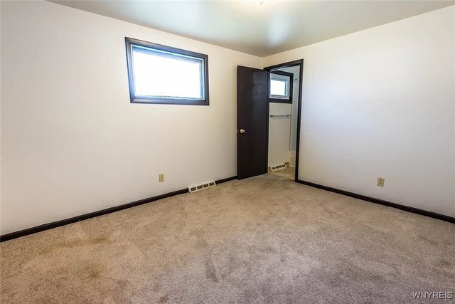 111 Sunshine Drive, Amherst, NY 14222